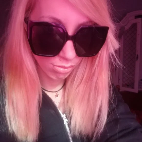 sunglasses - Picture 4 of 4